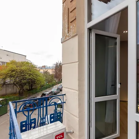 Royal Jacuzzi On Krehivska 10 St Apartment Lviv