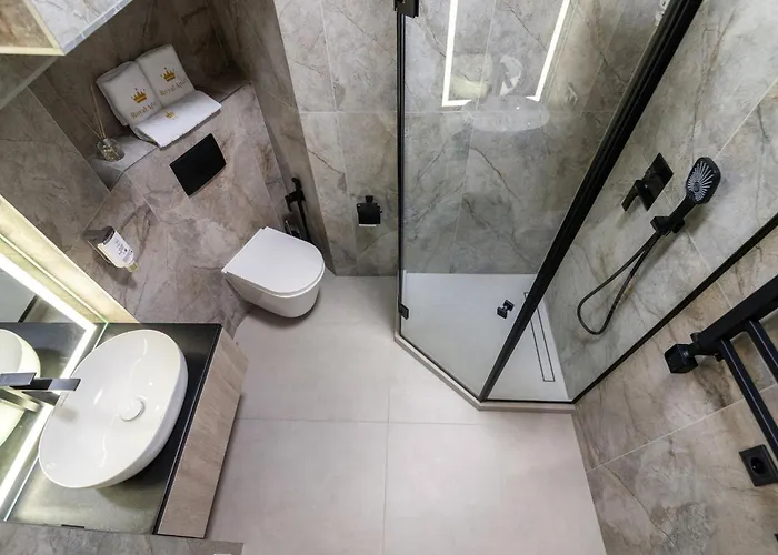 Royal Jacuzzi On Krehivska 10 St شقة إلفيف